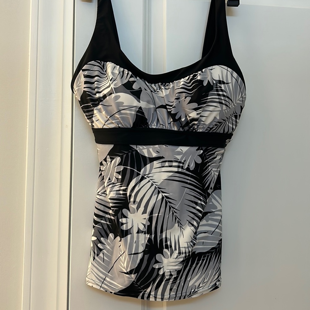 Women's ZeroXposur Print UPF 30+ Tankini Top. Med